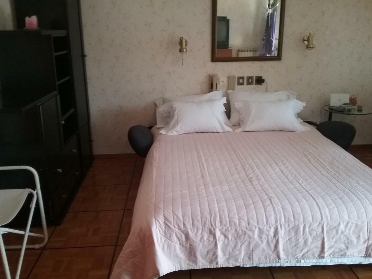 Maisonette Afroditi Villa Peraía Esterno foto